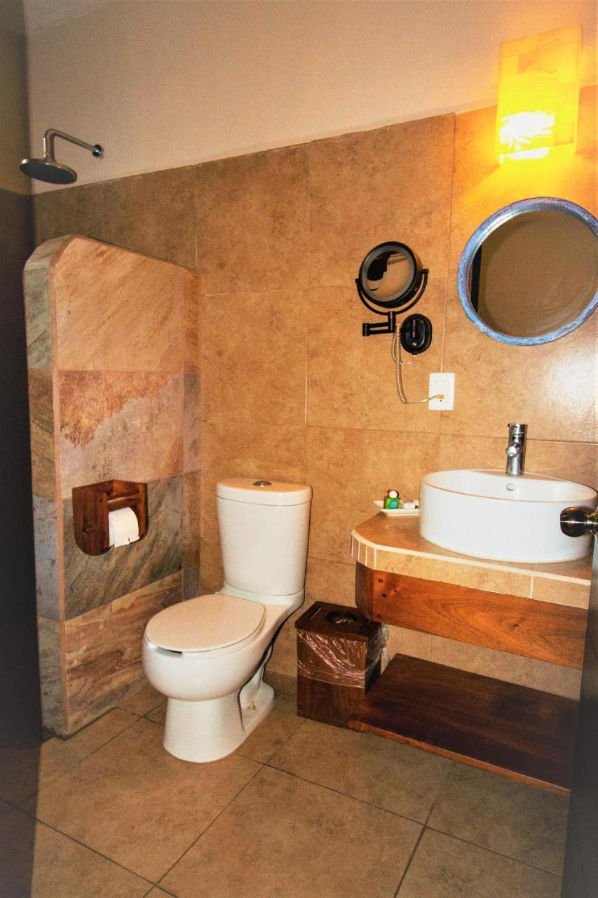 El Roble Nature Hotel & Lagoon 바칼라르 외부 사진